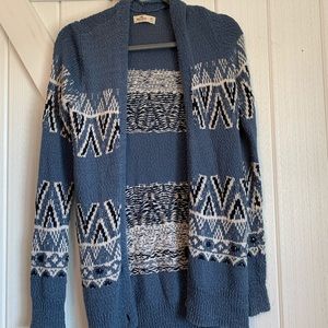Hollister sweater blue black and white